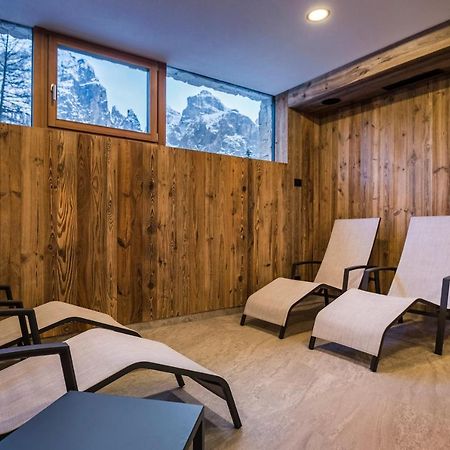 Garni Larix Hotel Colfosco Exterior photo
